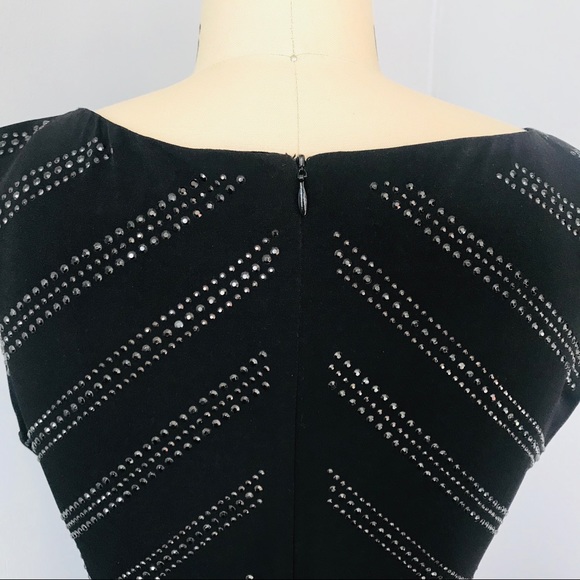 Cache Rhinestud Bodycon Dress - Picture 4 of 8